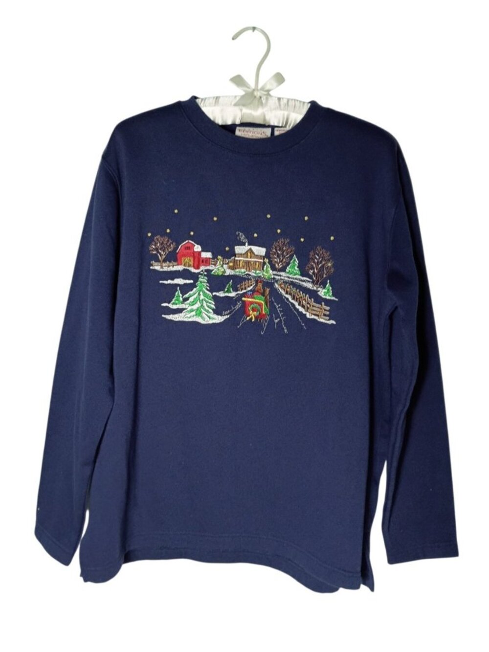 Basic Editions Embroidered Country Christmas Scene M Crewneck Farm Sleigh Cozy